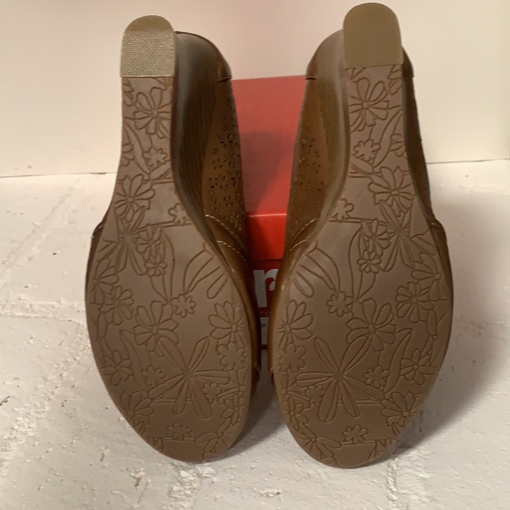 NIB Report R2 “Sadee” wedge Size 8 - Picture 4 of 5